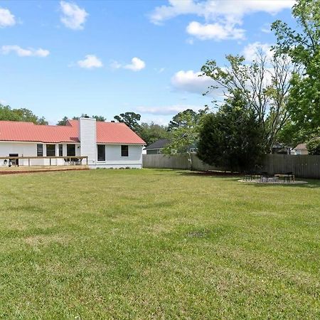 Spacious Home Near Beach, Large Yard, Game Room And Dog Friendly Джексонвілл Екстер'єр фото